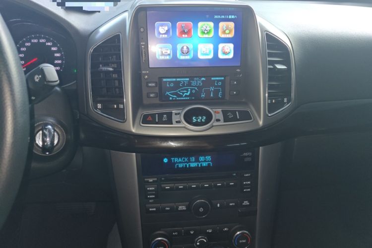 Used Chevrolet Captiva 2015 2.4L 4x4 Flagship Edition 7-Seater