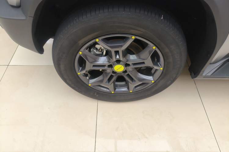 Used JETOUR Traveler 2023 2.0T All-Wheel-Drive CrossPRO Exterior 4