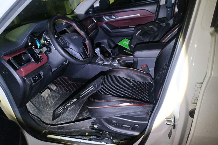 Used Haval H6 Coupe 2018 Red-Label 1.5T Automatic Two-Wheel Drive Ultra-Luxury Model