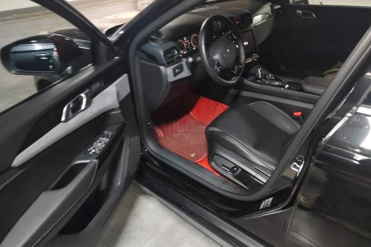 Used Lynk & Co 03 2021 1.5TD DCT JingPlus Driver Seat