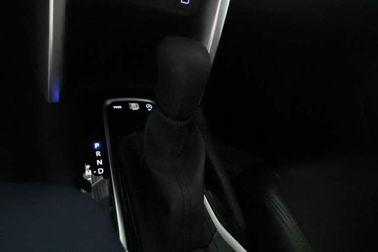Used Toyota Corolla Cross 2023 2.0L Pioneer Edition Gear Lever