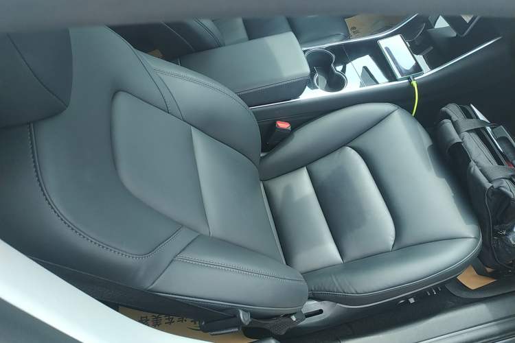 Used Tesla Model 3 2020 Revised Version Standard Range Rear-Wheel Drive – Upgraded Edition Right Front Seat