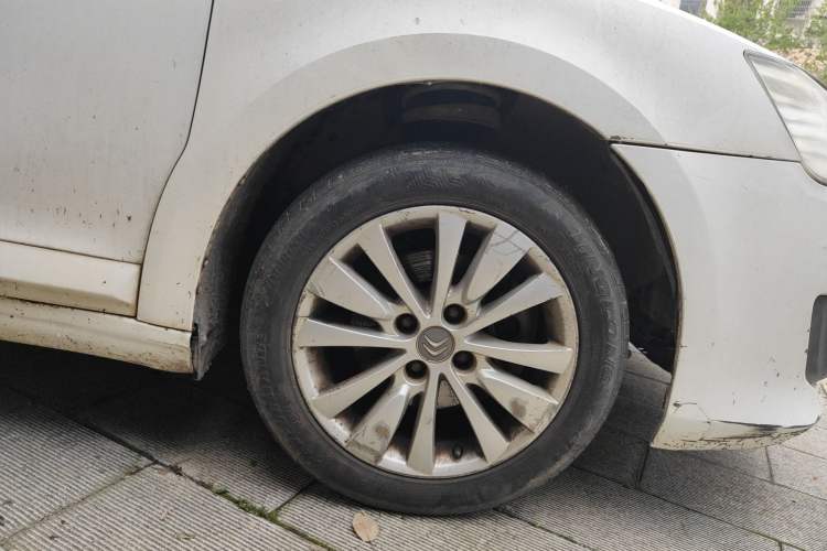 Used Citroen C-Quatre 2012 Sedan 1.6L Automatic Prestige Model Right Front Wheel Hub