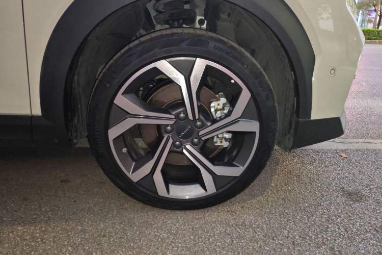 Used Lynk & Co 06 2025 Renew 1.5T Halo Right Front Wheel Hub