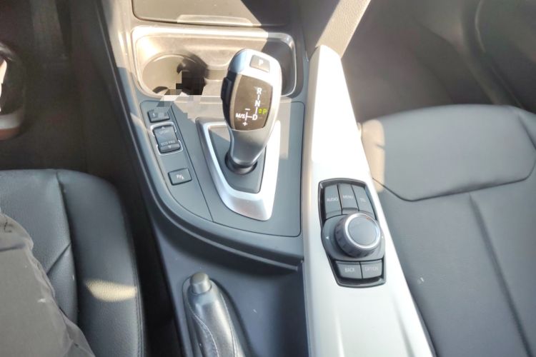 Used BMW 3 Series 2015 320i Fashion Model