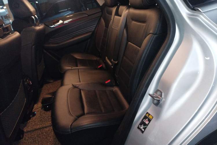 Used Mercedes-Benz GLE Coupe 2018 GLE 400 4MATIC Coupe SUV Left Rear Seat