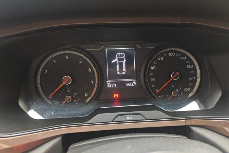 Used Volkswagen Tharu 2021 280TSI Two-Wheel-Drive Luxury Edition Odometer Close Up