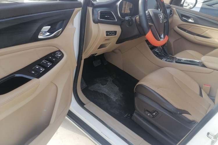 Used Baojun 730 2017 1.8L iAMT Prestige Version 7 Seats