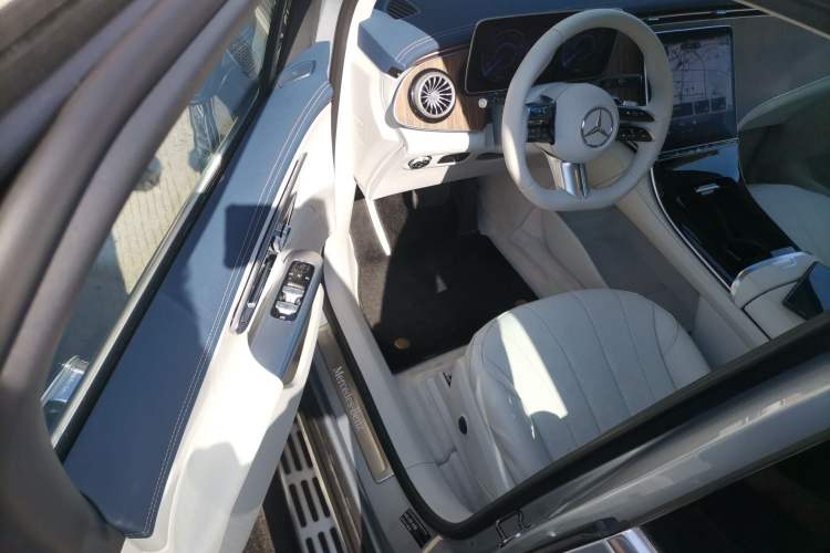 Used Mercedes-Benz EQE 2022 350 Pioneer Edition