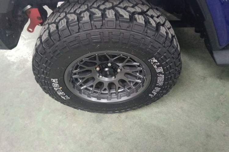 Used Jeep Wrangler 2019 2.0T Sahara Four-Door Version China VI Emission Standard
