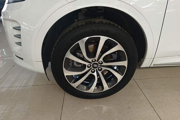 Used Land Rover Discovery Sport 2024 Performance Tech Edition