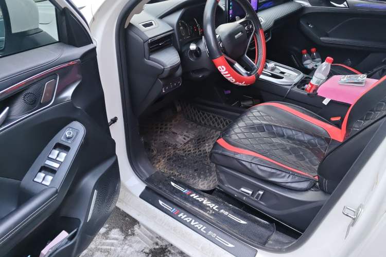 Used Haval JOLION 2021 1.5T Automatic Four-Door Version
