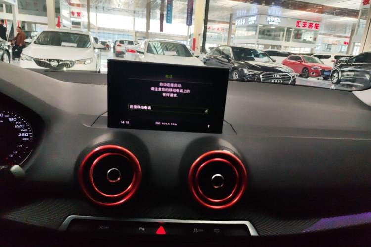 Used Audi Q2L 2020 35 TFSI Fashion Dynamic Model
