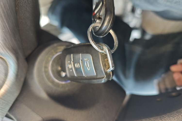 Used Geely Auto Vision X3 2017 1.5L Manual Luxury Model
