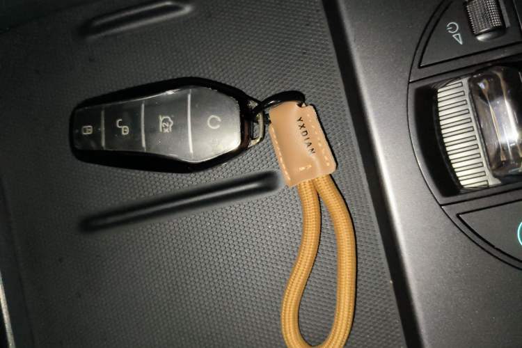 Used BYD Seal 06 New Energy 2025 DM-i Smart Drive 80KM Luxury Model Vehicle Key