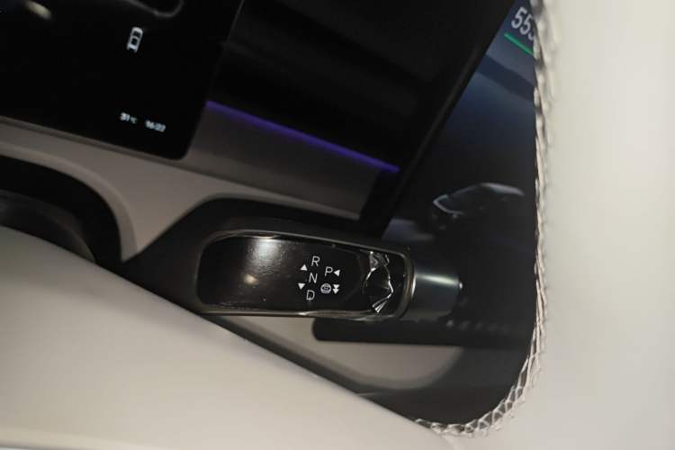 Used XPeng X9 2025 740 Ultra-Long Range Max