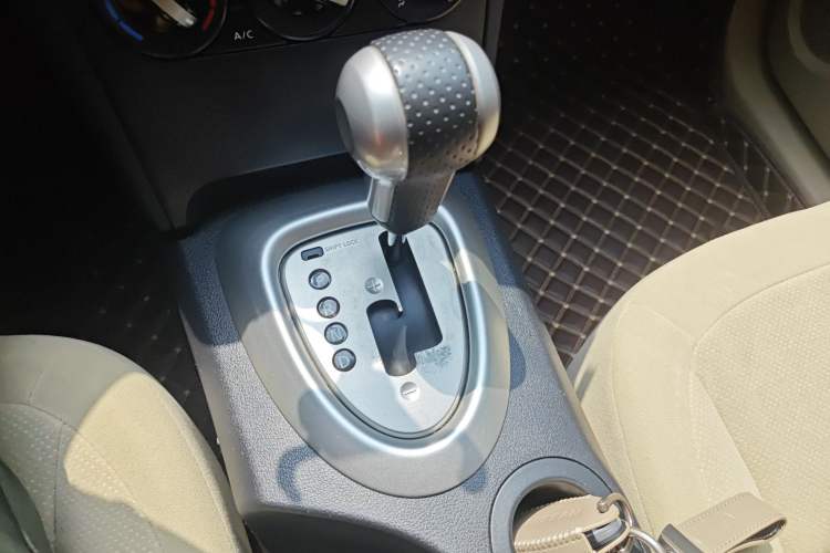 Used Nissan Qashqai 2012 2.0 XL Fire CVT 2WD
