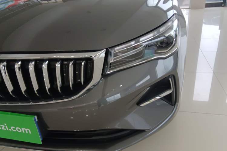 Used Geely Auto Emgrand 2026 Model 4th Generation 4 Millionth Anniversary Edition 1.5L CVT Overdrive Edition
