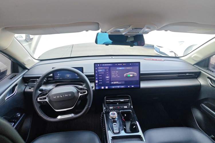 Used Wuling Xingguang 2024 Co-Creation Edition 510 Advanced Model
