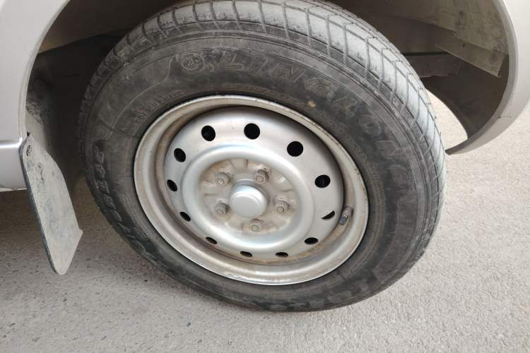 Used Wuling Rongguang EV 2020 Basic Version 7-Seater 300 km
