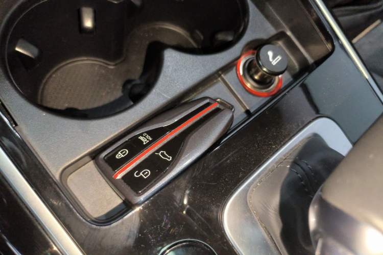 Used Hongqi HS5 2019 2.0T Smart Connect Flagship All-Wheel-Drive Version
