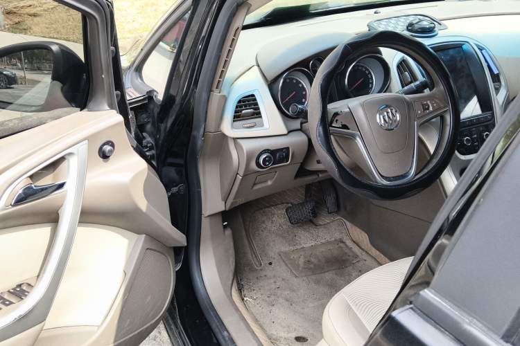 Used Buick GT 2012 GT 1.6L Automatic Fashion Edition
