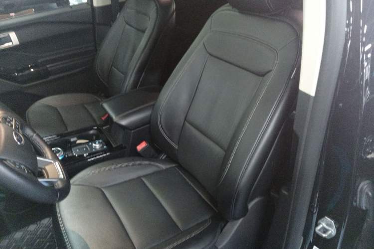 Used Ford Explorer 2020 EcoBoost 285 4x4 Titanium Edition 7-Seater