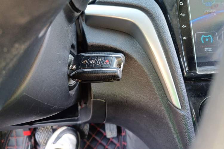 Used Venucia D60 2019 100 000 Glory 1.6L Entry Manual ChenShang Edition China VI
