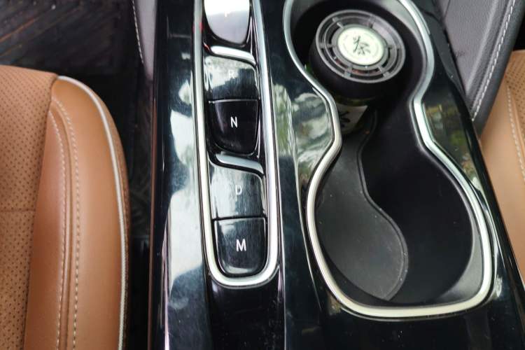 Used Buick Envision 2020 Encore S 652T Two-Wheel Drive Luxury Model