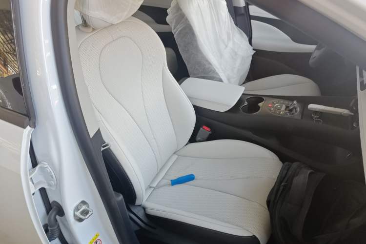 Used BYD Seal 05 DM-i 2025 DM-i Smart Drive 55KM Luxury Model Right Front Seat