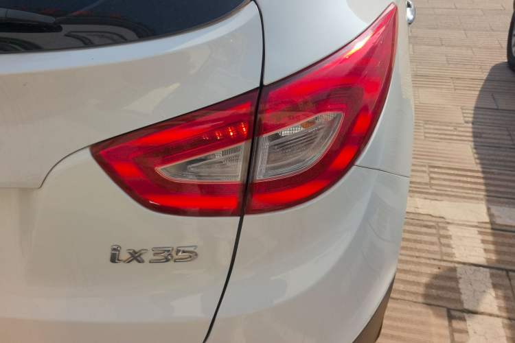 Used Hyundai ix35 2013 2.0L Automatic Two-Wheel Drive Smart GLS China IV Standard

