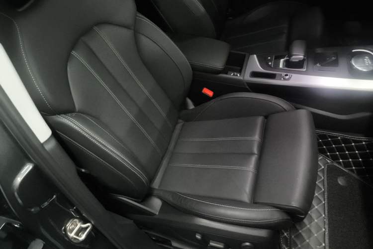 Used Audi A4L 2020 40 TFSI Fashion Dynamic Model
