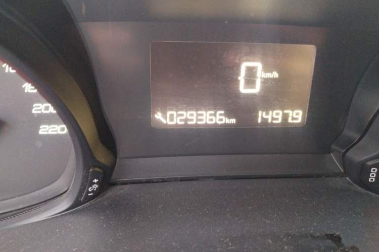 Used Peugeot 308 2016 230THP Manual Fashion Edition Odometer Close Up