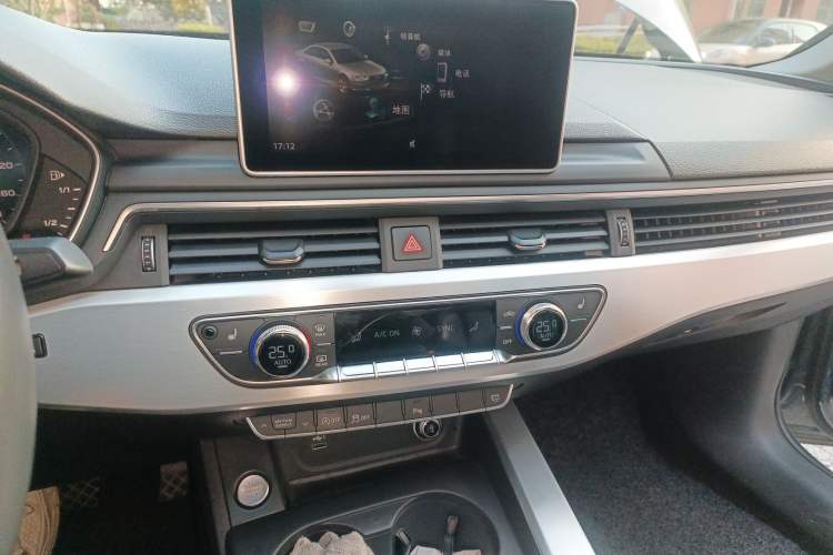 Used Audi A4L 2018 30th Anniversary Edition 40 TFSI Fashion Model