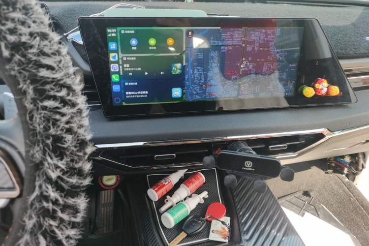 Used CHANGAN OSHAN Z6 2023 Blue Whale 1.5T DCT Smart-Led City Edition
