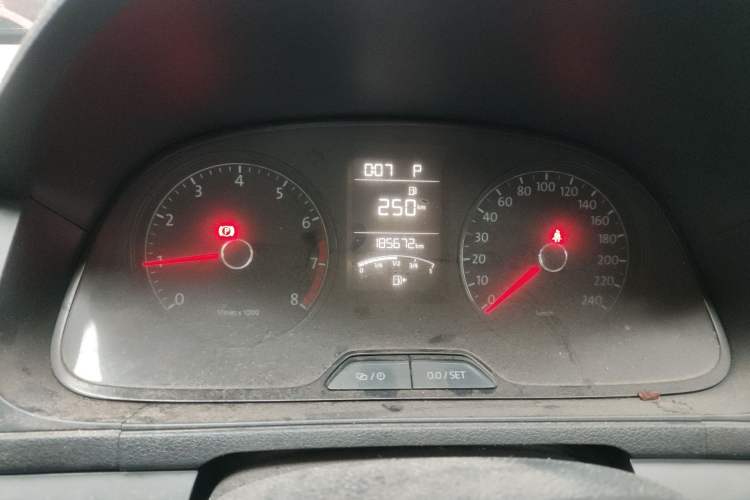 Used Volkswagen Lavida 2013 Revised Classic 1.6L Automatic Fashion Edition Instrument Cluster