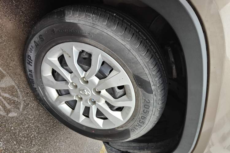 Used CHANGAN OSHAN X70A 2019 1.5L Manual Standard Version China VI
