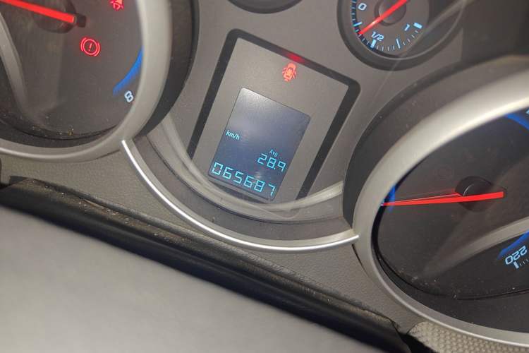 Used Chevrolet Cruze 2011 1.6L SE MT Transformers Edition