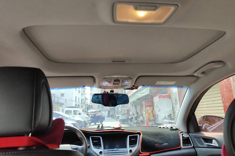 Used Hyundai Tucson 2015 1.6T Dual-Clutch Two-Wheel-Drive Smart Model
