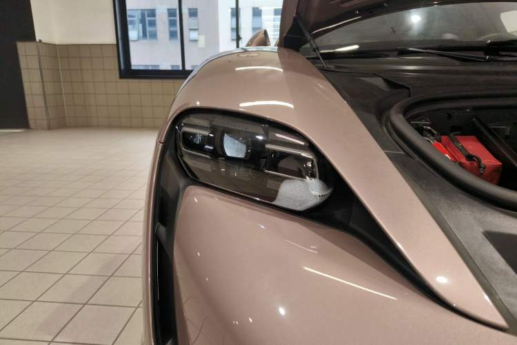 Used Porsche Taycan 2022-Year Updated Taycan Right Front Headlight