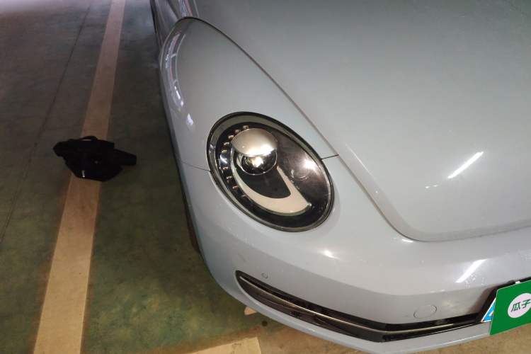 Used Volkswagen Beetle 2014 1.4TSI Luxury Model Right Front Headlight