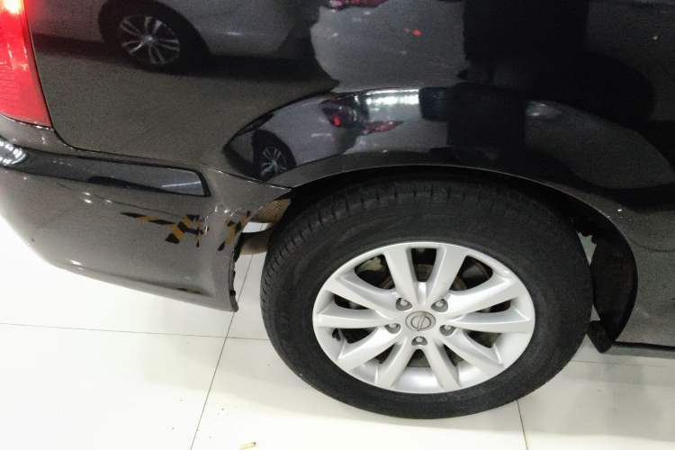 Used Chrysler Grand Voyager 2014 3.6L Comfort Edition Exterior 5