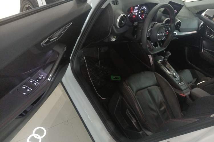 Used Audi Q2L 2024 35TFSI Ambition Dynamic Edition Driver Seat