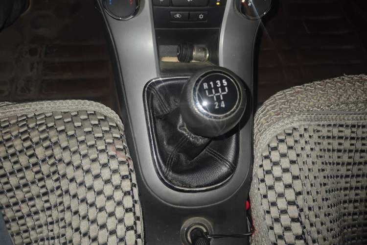 Used Chevrolet Cruze 2013 1.6L SL Sunroof Edition MT