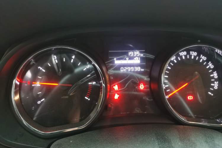 Used Citroen C3-XR 2018 1.6L Manual Pioneer Model Odometer Close Up