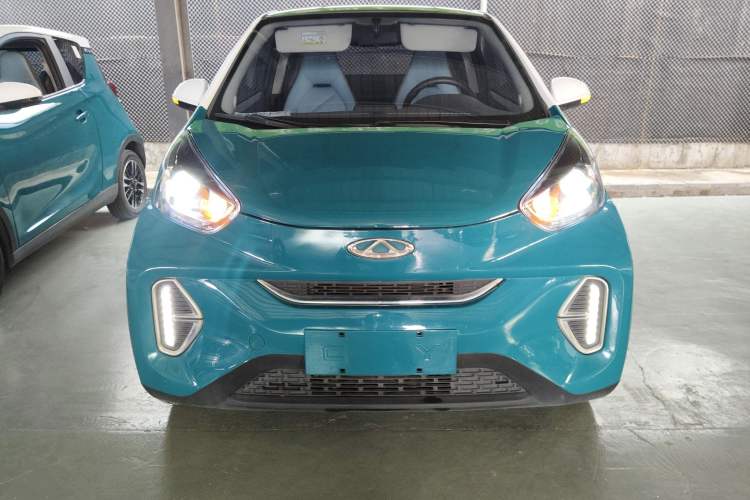 Used Chery Little Ant 2022 Restyled Version Sweet Pink Edition Half-Sugar Version 30.6 kWh 30 kW 301 km
