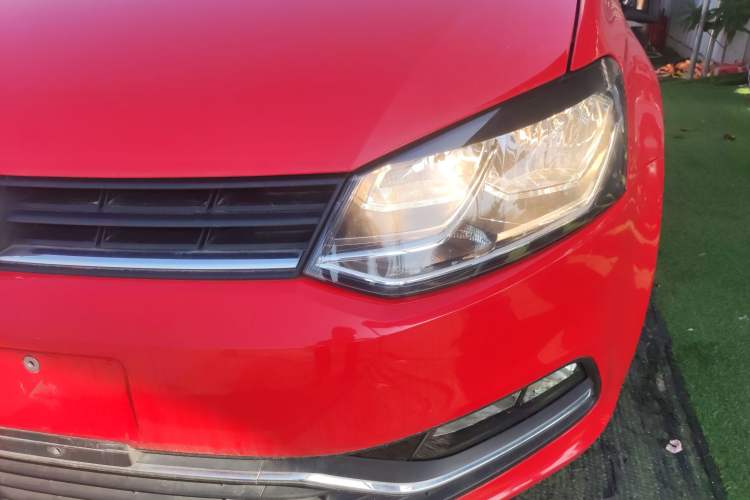 Used Volkswagen Polo 2016 1.6L Automatic Comfort Model
