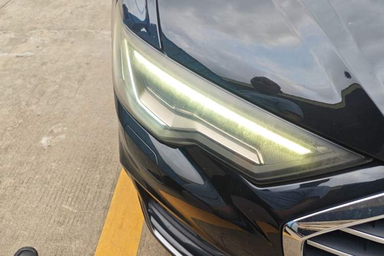 Used Audi A6L 2020 40 TFSI Luxury Dynamic Edition Right Front Headlight