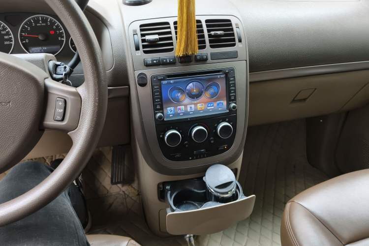 Used Buick GL8 2011 2.4L CT Comfort Edition