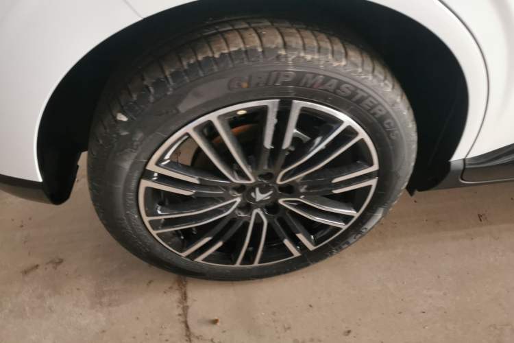 Used ARCFOX T1 2025 Model 425 PLUS
